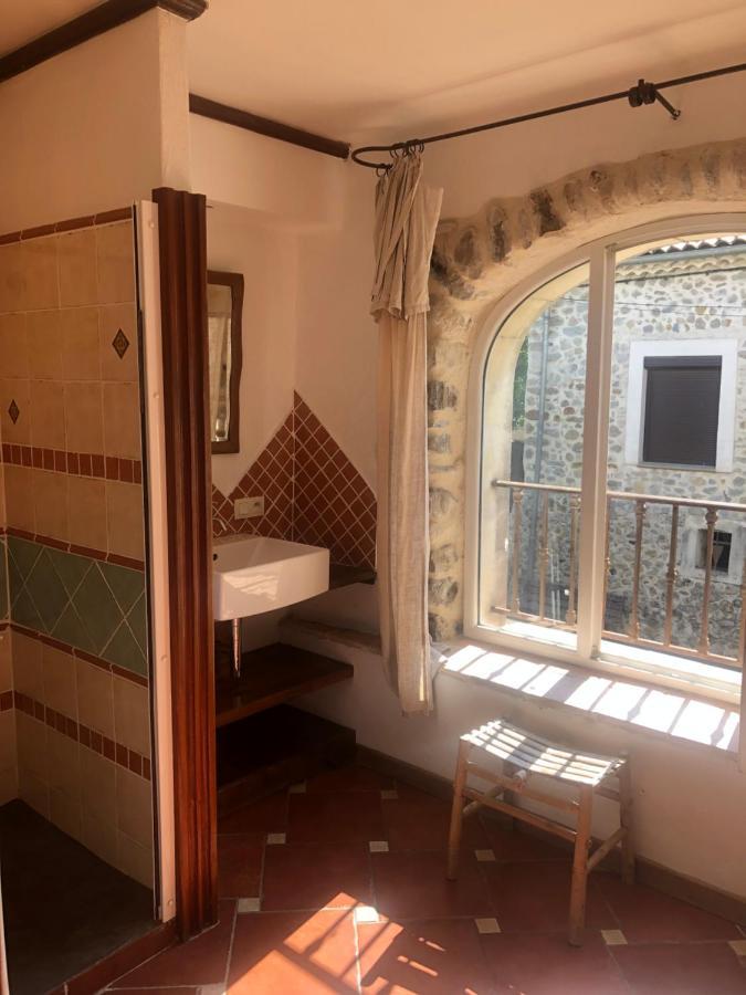 Gite De Groupe 9Ch Ou 3 Gites Independants De 3Ch - Patio Et Piscine Interieure Chauffee Toute L'Annee Валлон-Пон-д'Арк Экстерьер фото